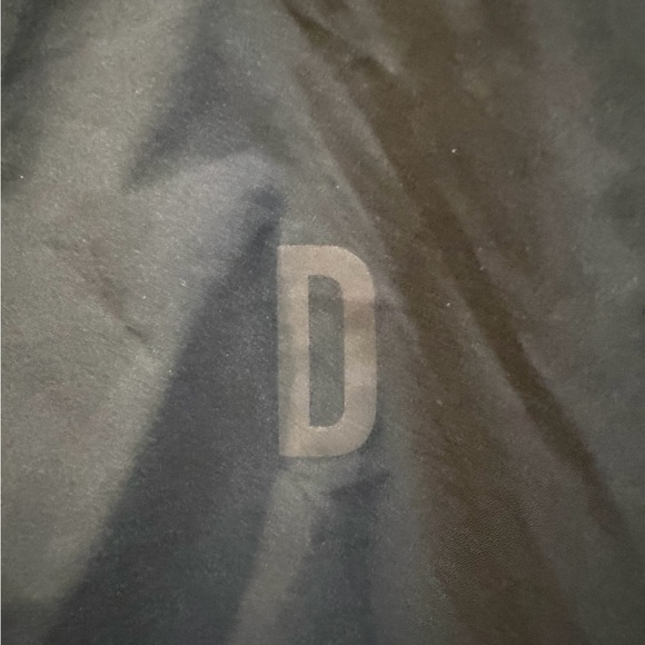 Nike Run Division Black Storm Fit Snap Button Lightweight Removeable Vest Size - Picture 6 of 7